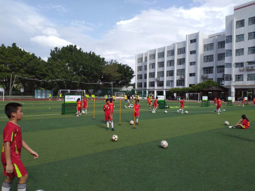 4萬億的校園足球市場您知道嗎？ 27000所校園足球